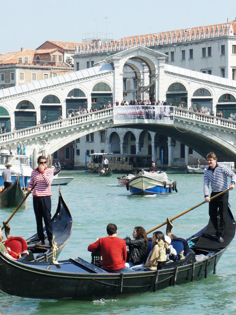 du-lich-kham-pha-Venice-vien-ngoc-lang-man-cua-chau-au 