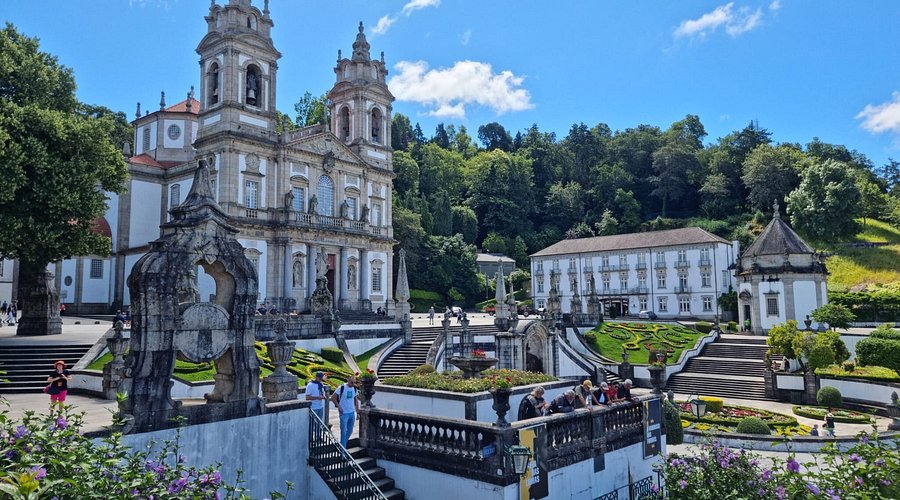Chúa Jesus Trên Núi (Bồ Đào Nha) – Khám Phá Thánh Địa Bom Jesus do Monte Huyền Bí Khiến Thế Giới Ngưỡng Mộ